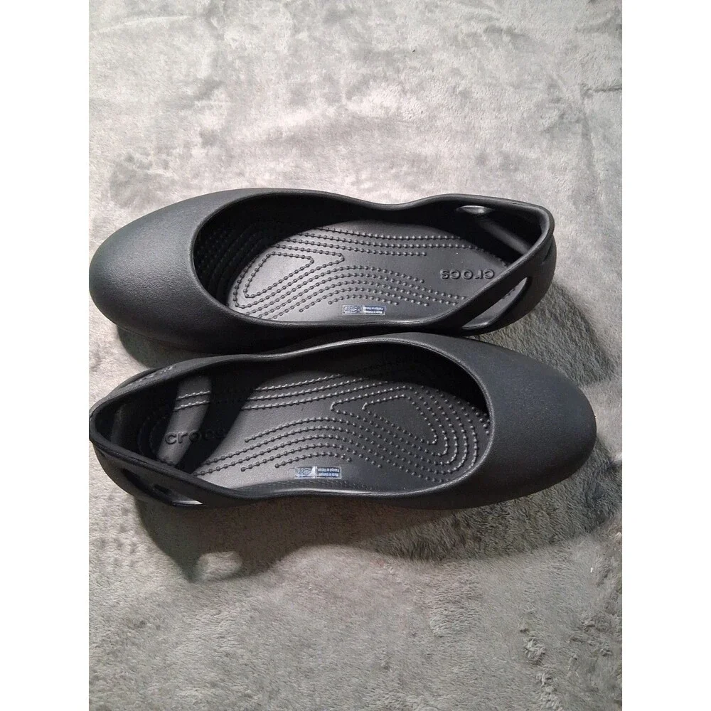 CROCS product pair